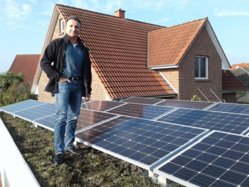 Ansicht der Solarmodule mit Andreas